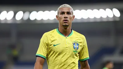 Neymar se despede: Brasil lidera a Copa com 7 pontos e mira a vitória