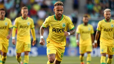 Seleção retorna vazia ao Brasil: Neymar em Orlando, Vini Jr em Ibiza