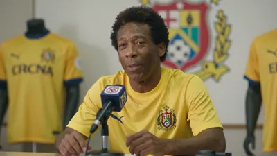 O biógrafo de Pelé diz que o Brasil precisa mudar